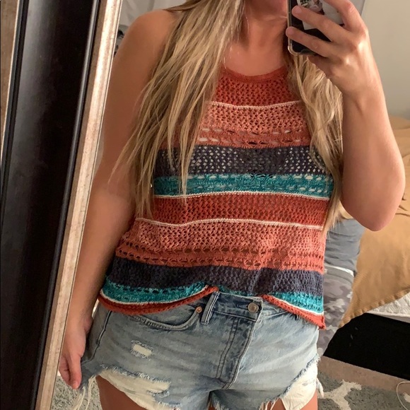 American Eagle Outfitters Tops - *4 for $20* •American Eagle• Cropped Top
